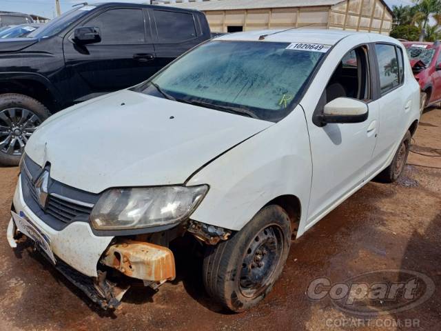 2015 RENAULT SANDERO 