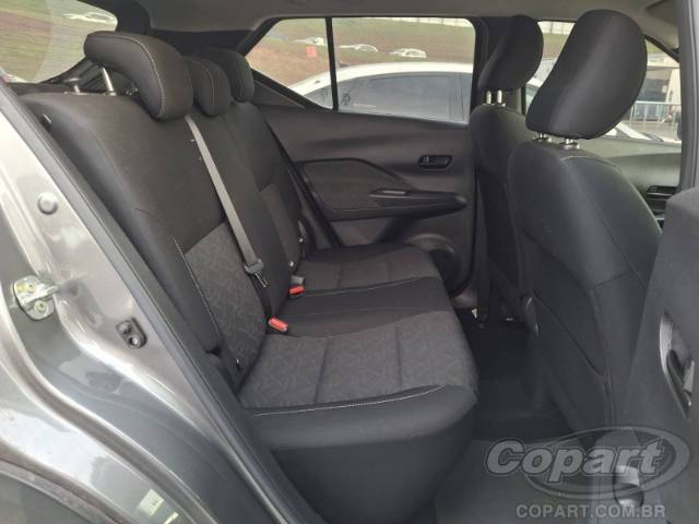 2021 NISSAN KICKS 
