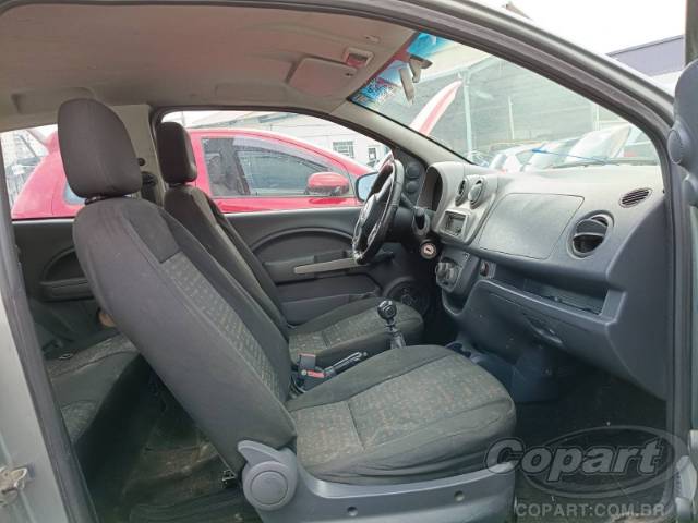 2013 FIAT UNO 