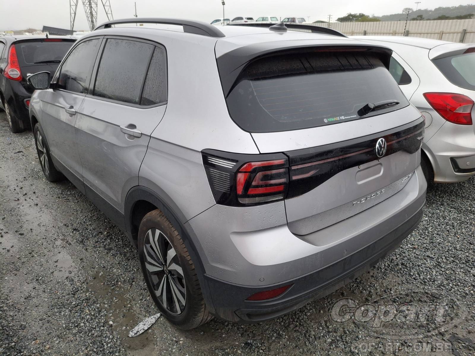 Foto 3: 2024 VOLKSWAGEN T-CROSS