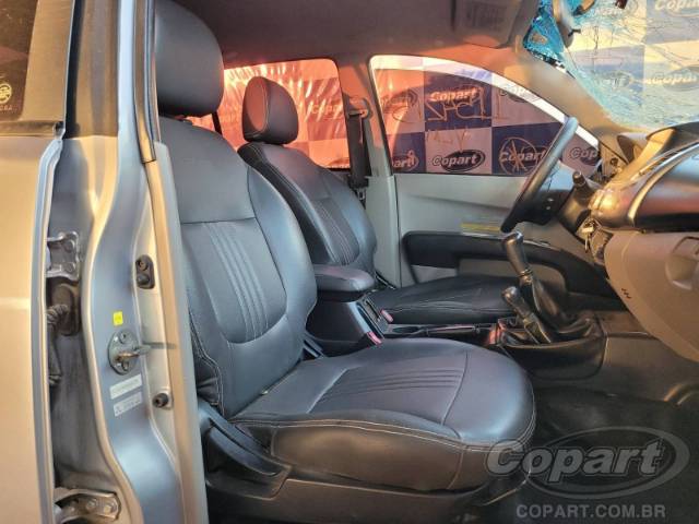 2015 MITSUBISHI L200 TRITON 