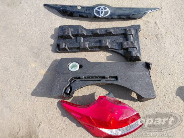 2024 TOYOTA YARIS 