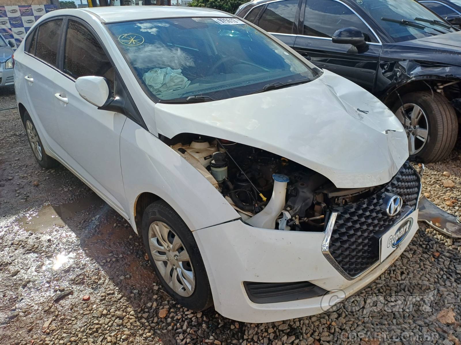 Veículo Hyundai HB20S Hyundai HB20S Comfort Plus 1.0 12V CVVT 2019 Médio Dano Frontal 2019 em leilão