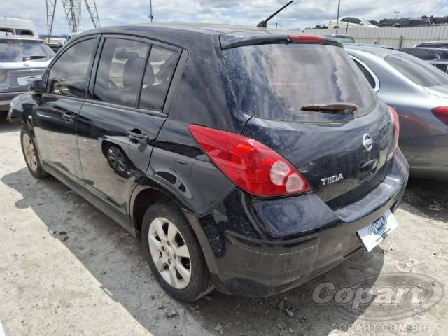 2011 NISSAN TIIDA 