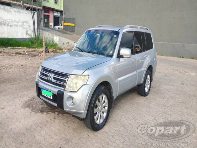 2011 MITSUBISHI PAJERO FULL 