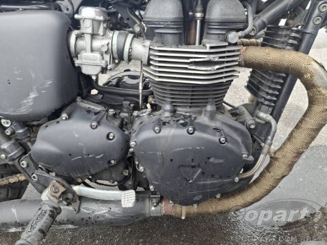2013 TRIUMPH BONNEVILLE 
