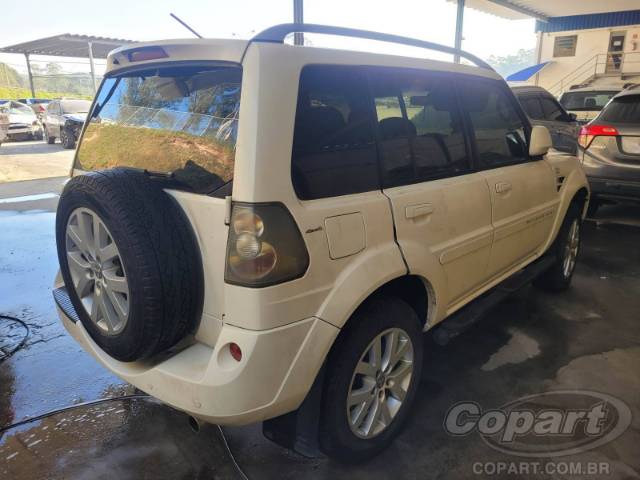 2011 MITSUBISHI PAJERO TR4 