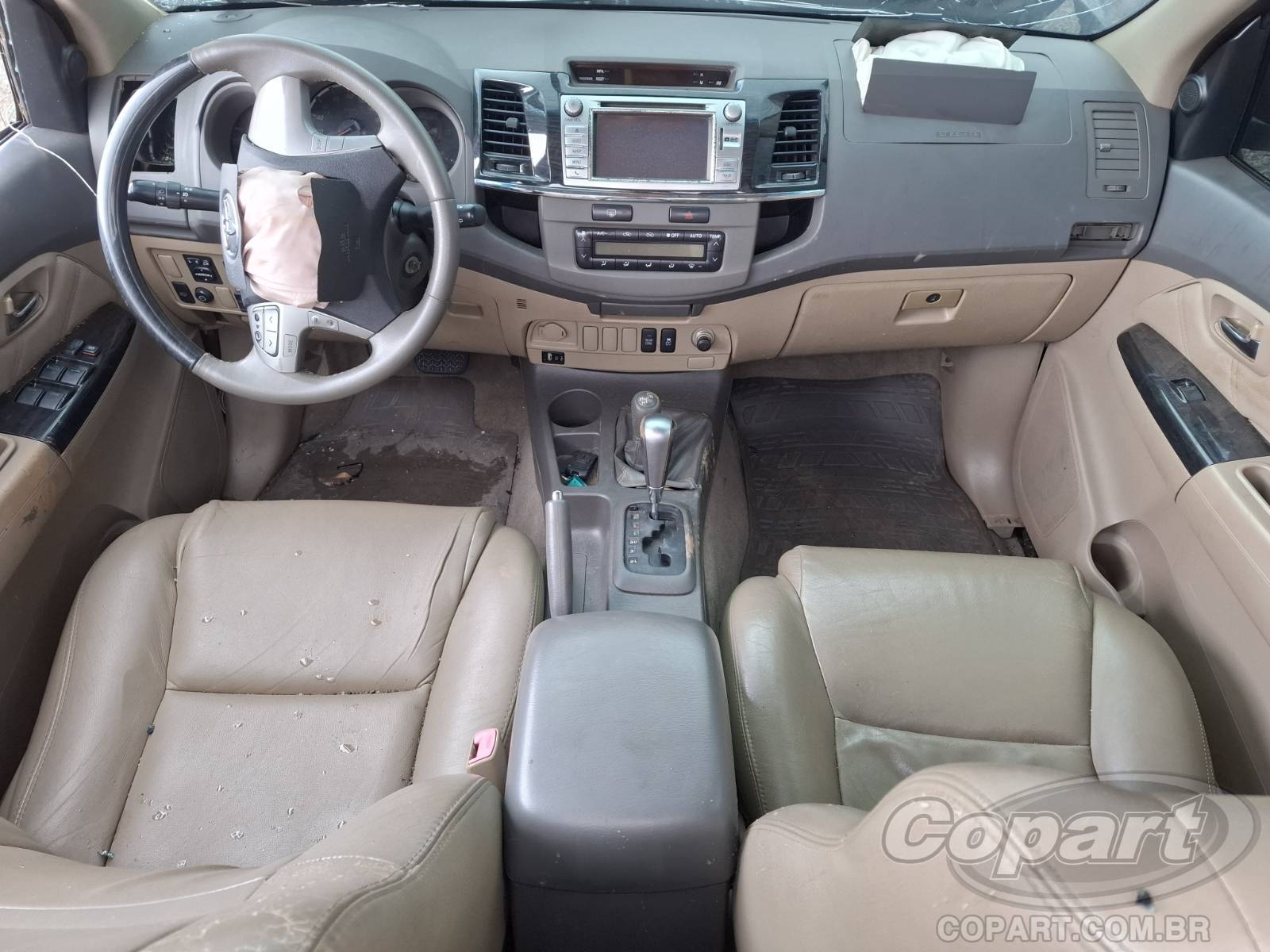 Foto 9 de 11: 2015 TOYOTA HILUX CS