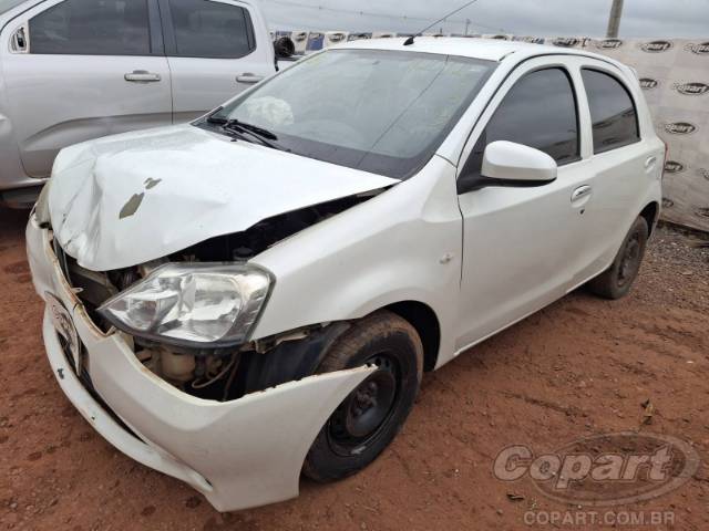 2016 TOYOTA ETIOS 