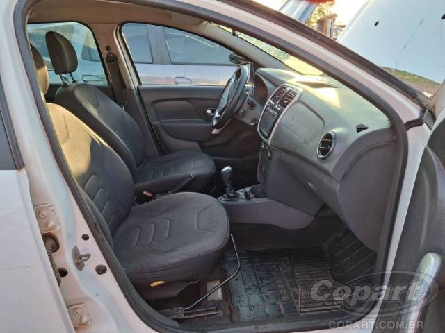 2017 RENAULT SANDERO 