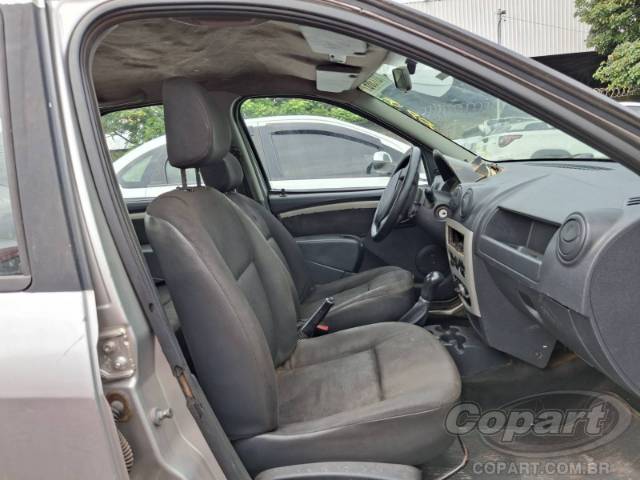 2010 RENAULT LOGAN 