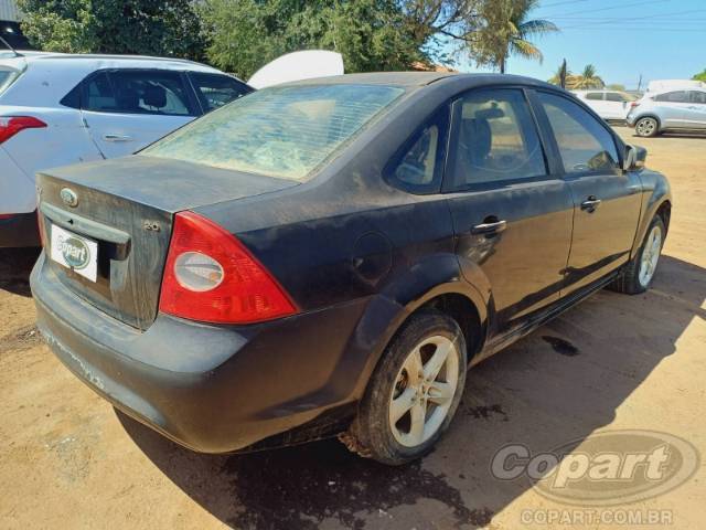 2009 FORD FOCUS SEDAN 