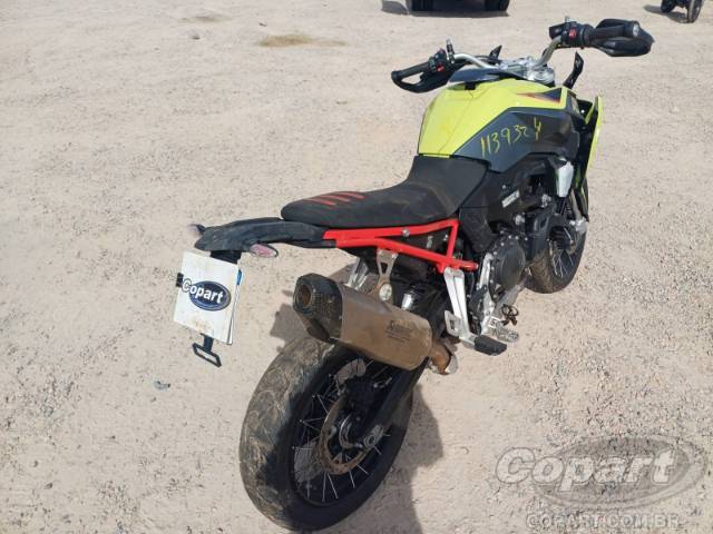 2025 BMW F 900 