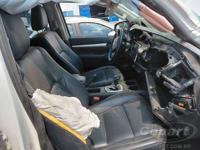 2019 TOYOTA HILUX CD 