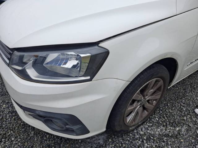 2017 VOLKSWAGEN VOYAGE 