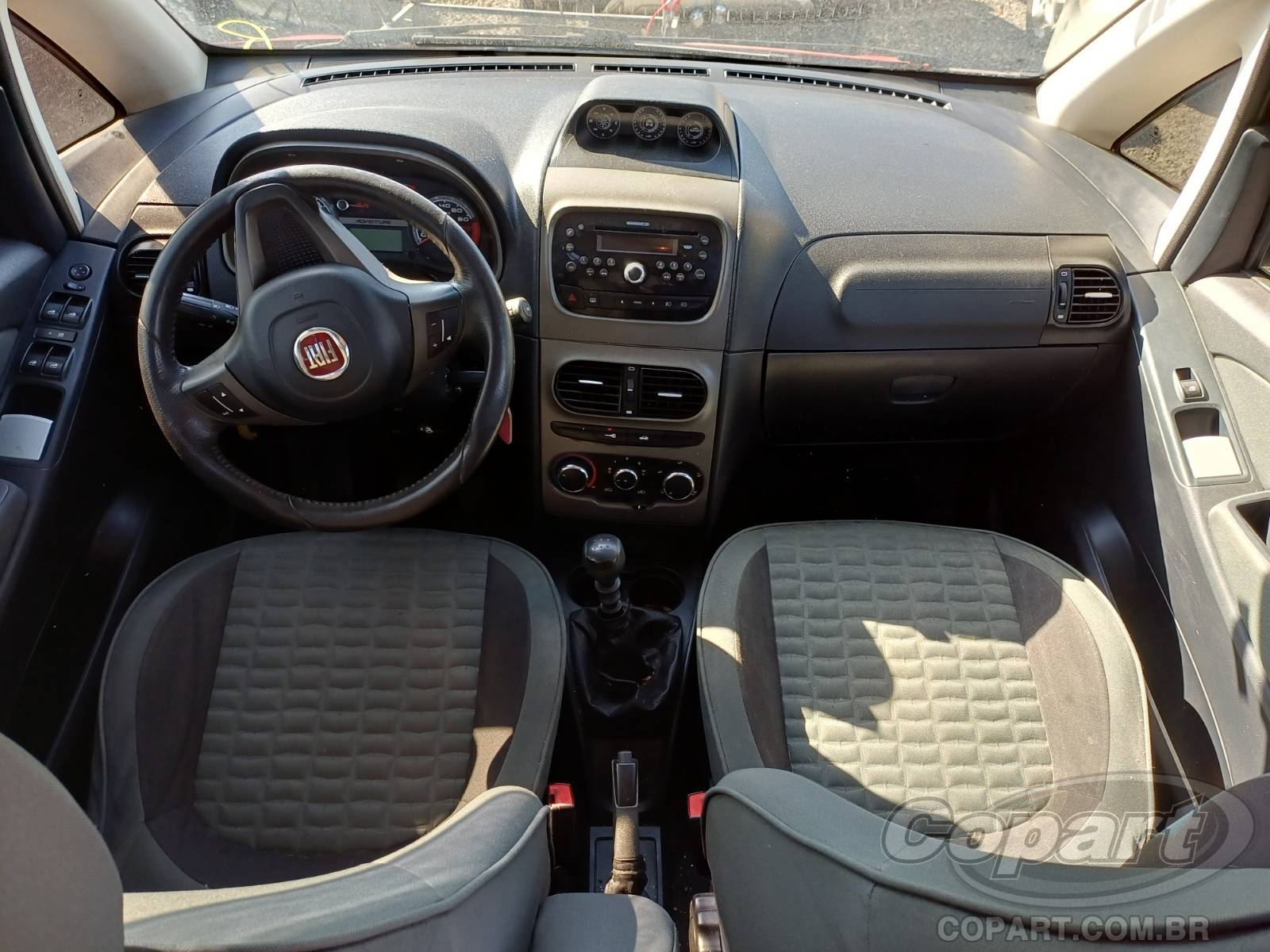 Foto 9 de 11: 2015 FIAT IDEA