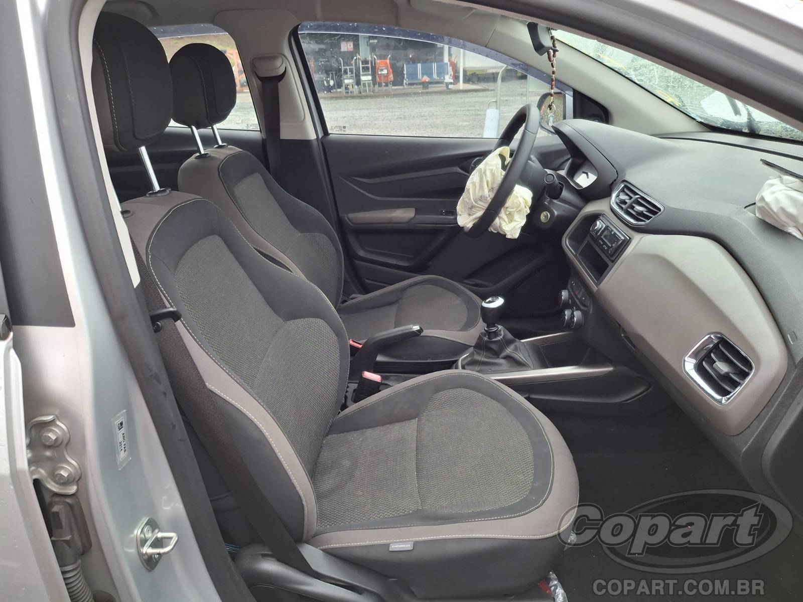 2015 CHEVROLET PRISMA — foto 5 de 15