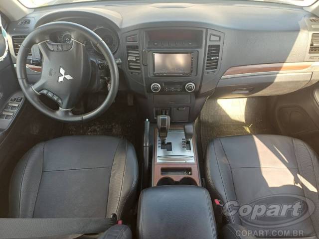 2010 MITSUBISHI PAJERO FULL 
