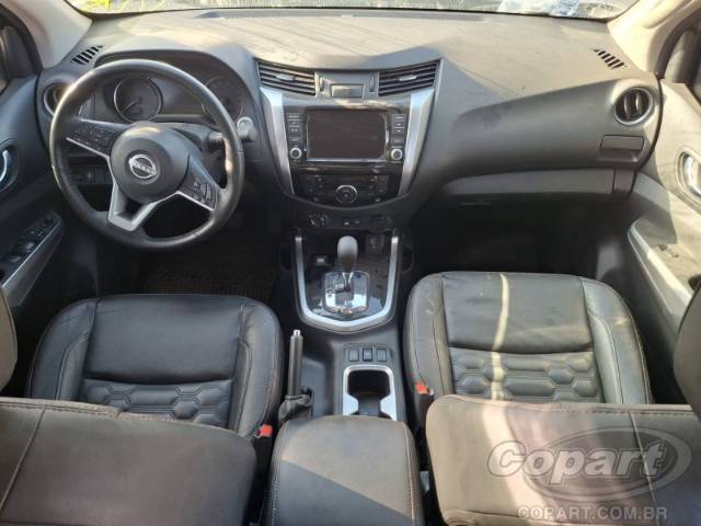 2024 NISSAN FRONTIER CD 