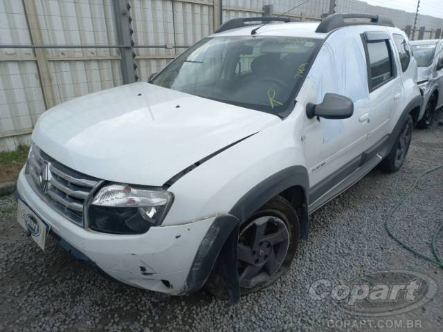 2014 RENAULT DUSTER 