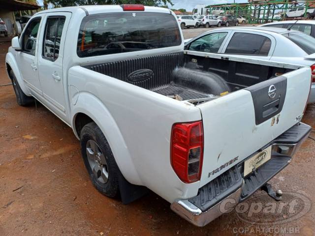 2013 NISSAN FRONTIER CD 