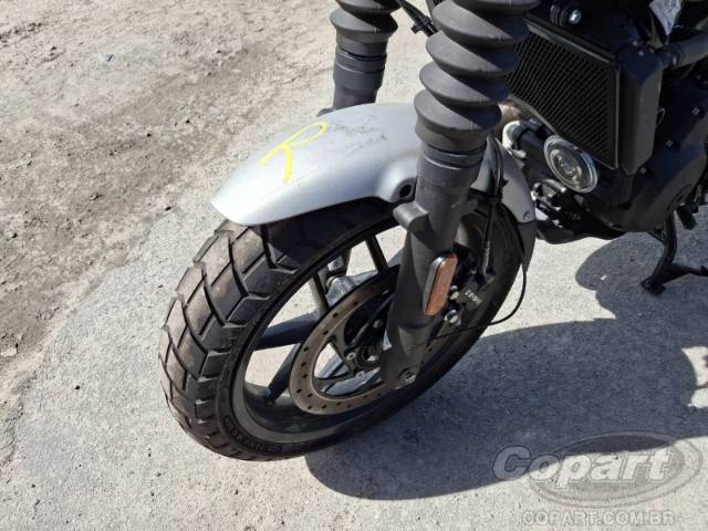 2026 ROYAL ENFIELD Guerrilla 