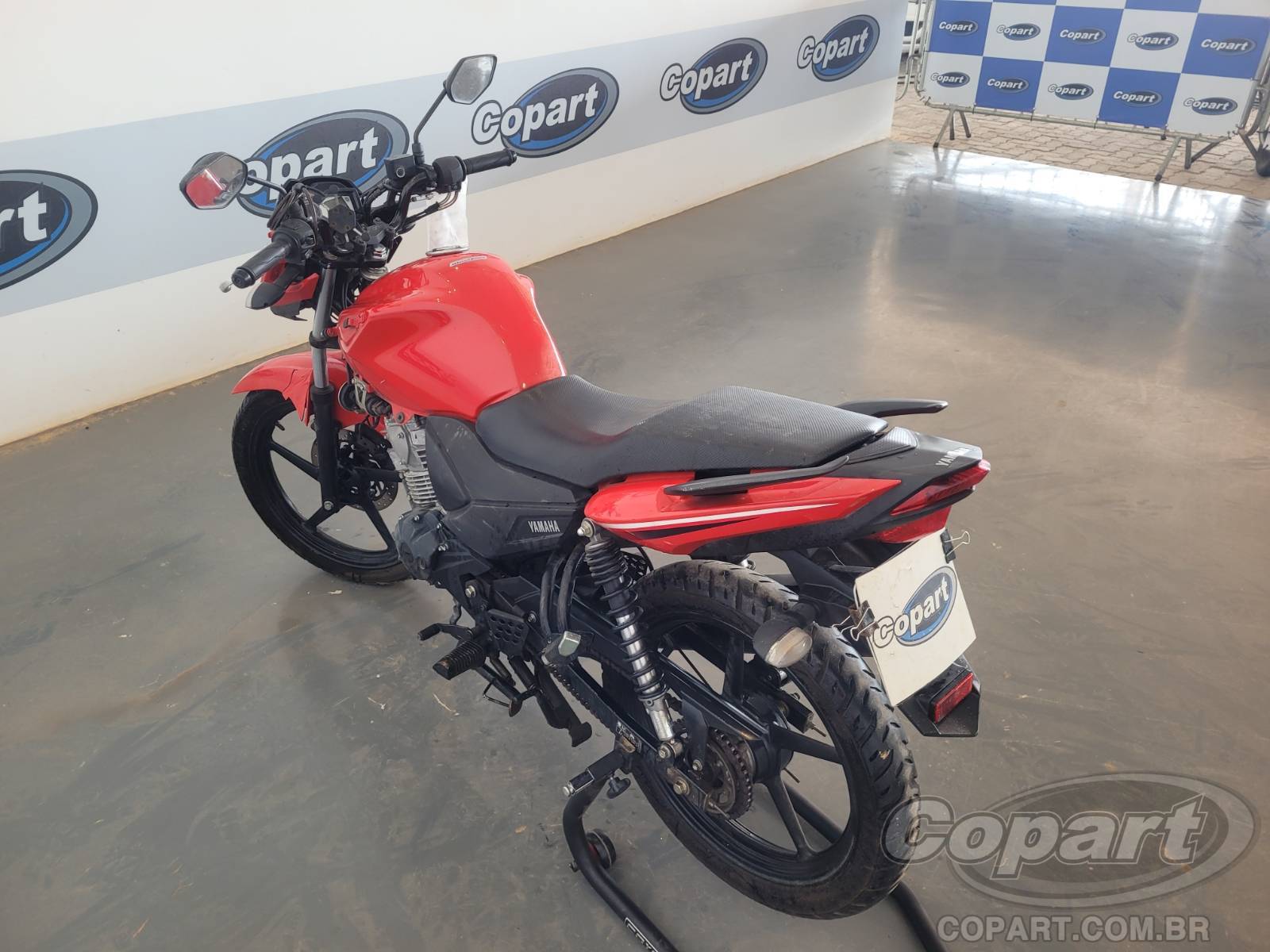 Foto 3: 2025 YAMAHA FAZER