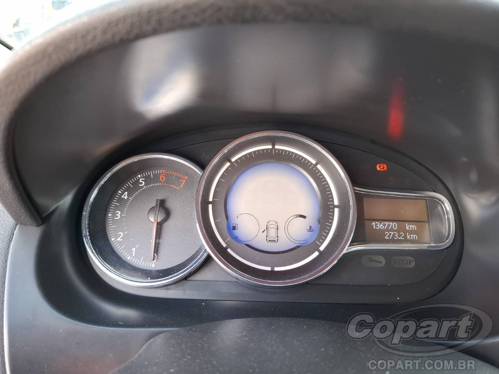 Foto 13 de 13: 2016 RENAULT FLUENCE