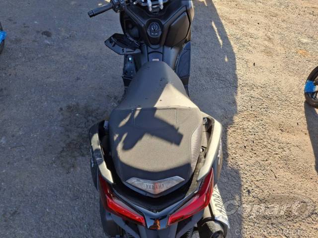 2025 YAMAHA XMAX 