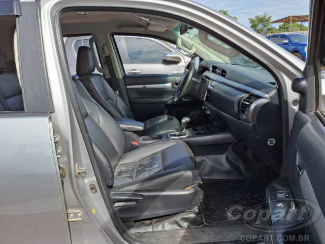 2017 TOYOTA HILUX CD 