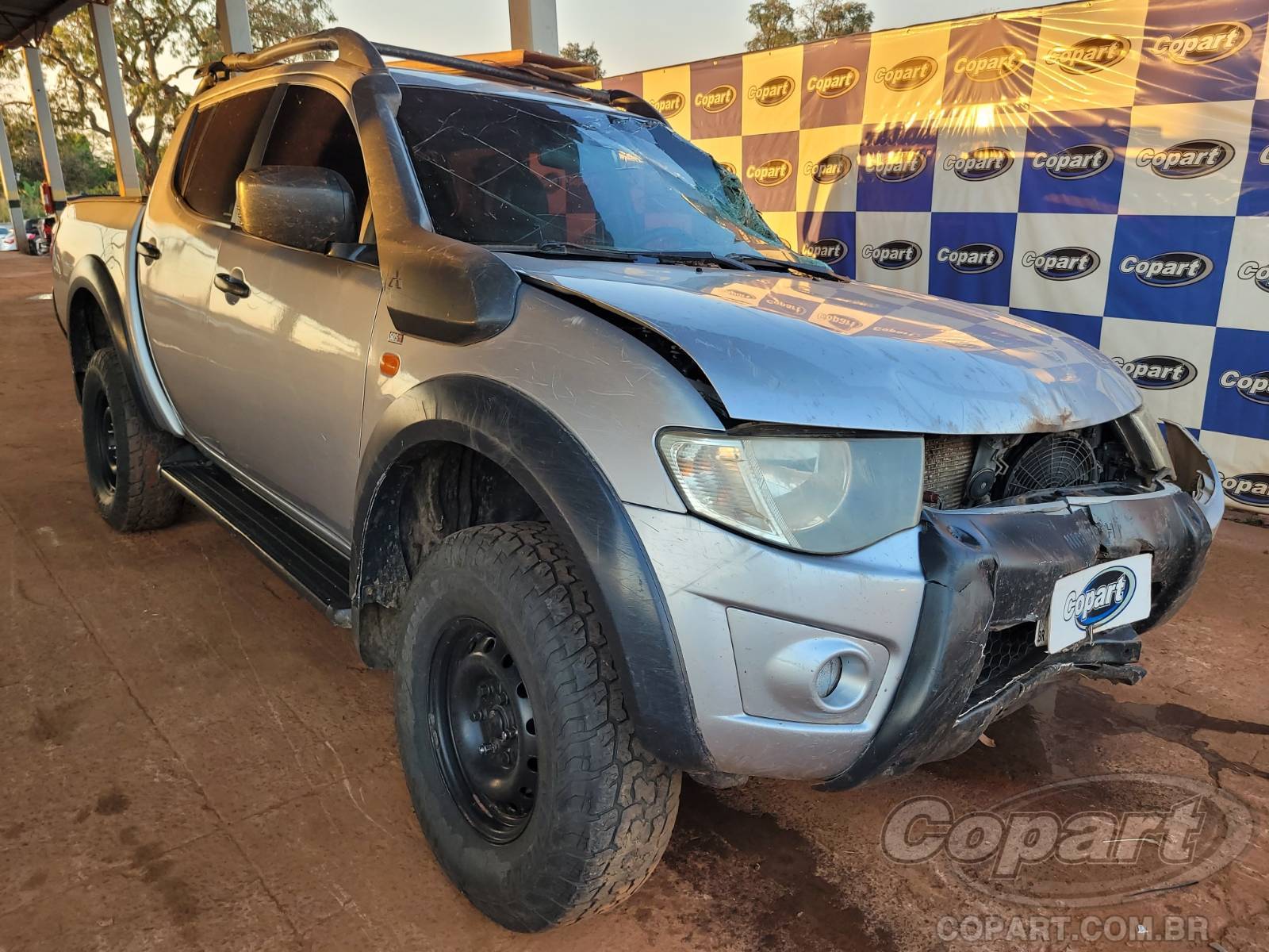 Mitsubishi L200 Triton L200 Triton Savana 3.2 CD TBI Dies. Mec.