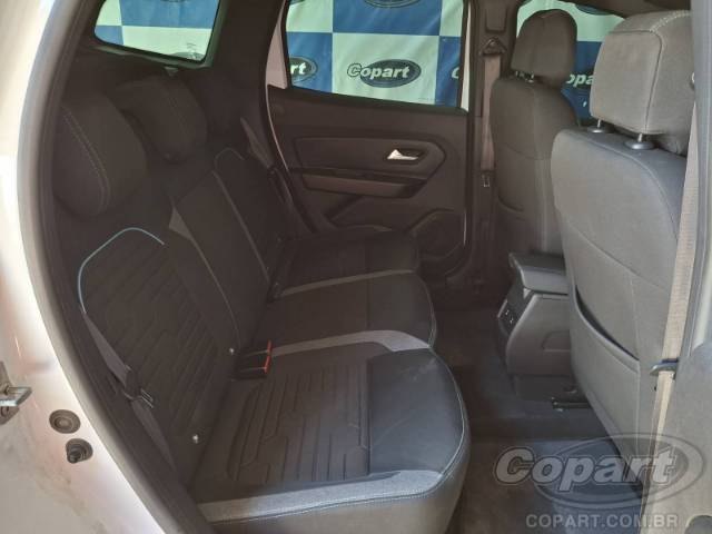 2025 RENAULT DUSTER 