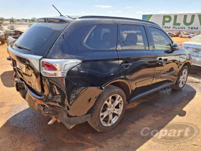 2014 MITSUBISHI OUTLANDER 