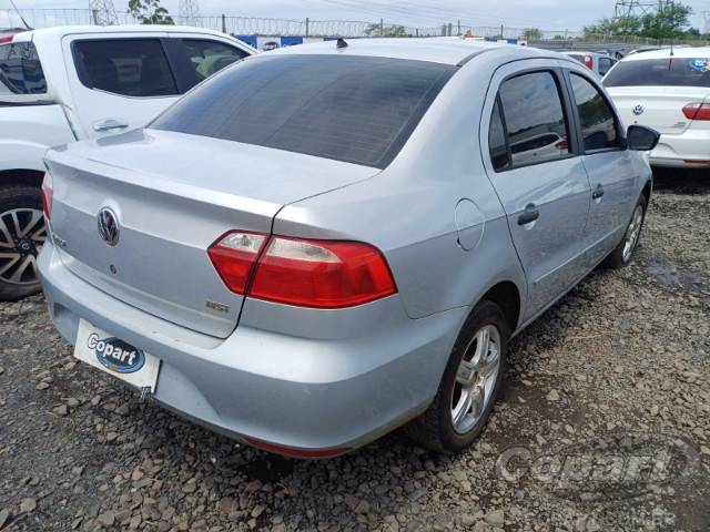 2015 VOLKSWAGEN VOYAGE 