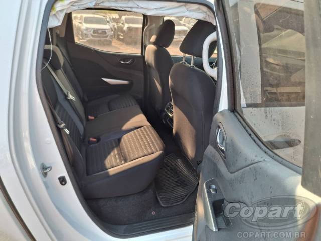 2023 NISSAN FRONTIER CD 