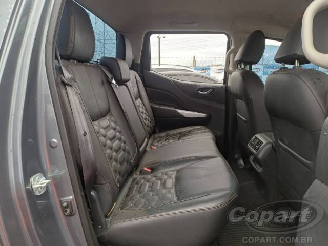 2024 NISSAN FRONTIER CD 