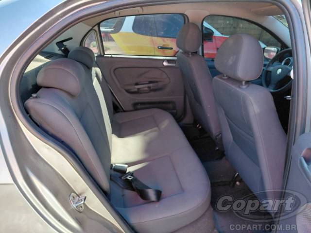 2011 VOLKSWAGEN VOYAGE 