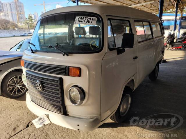 2013 VOLKSWAGEN KOMBI 