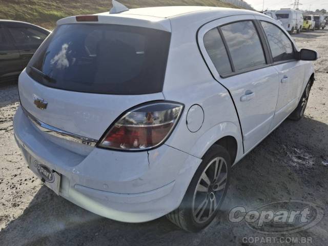 2011 CHEVROLET VECTRA HATCH 