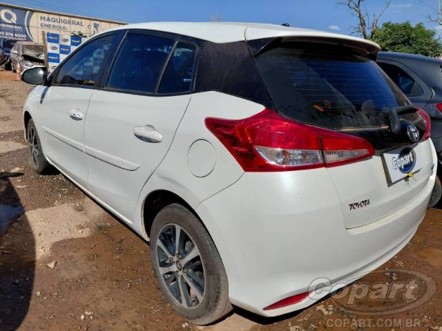 2019 TOYOTA YARIS 