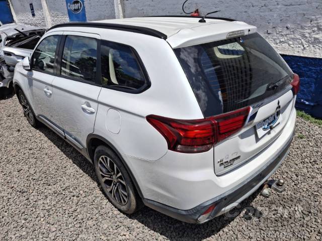 2016 MITSUBISHI OUTLANDER 