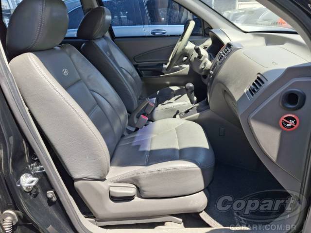 2009 HYUNDAI TUCSON 