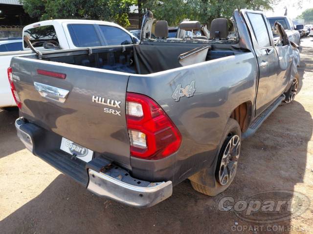 2023 TOYOTA HILUX CD 