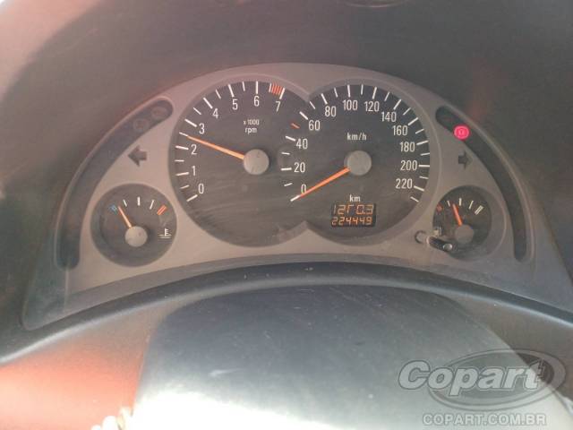 2004 CHEVROLET CORSA 