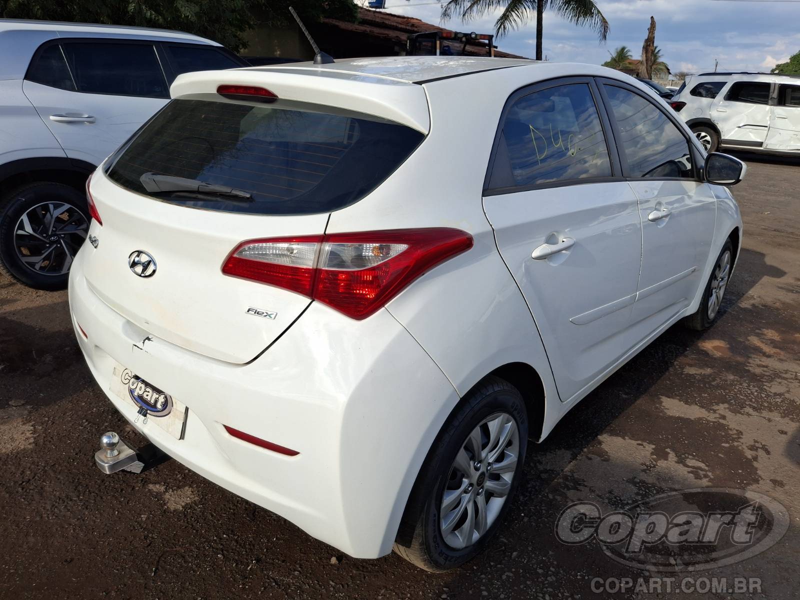2015 HYUNDAI HB20 — foto 4 de 10