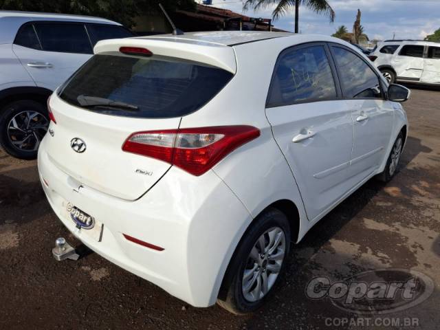 2015 HYUNDAI HB20 