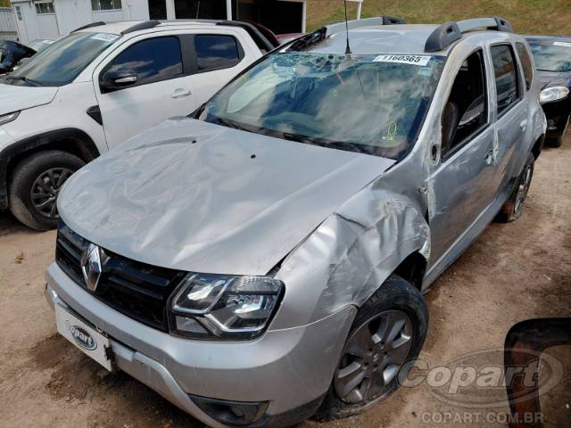 2019 RENAULT DUSTER 