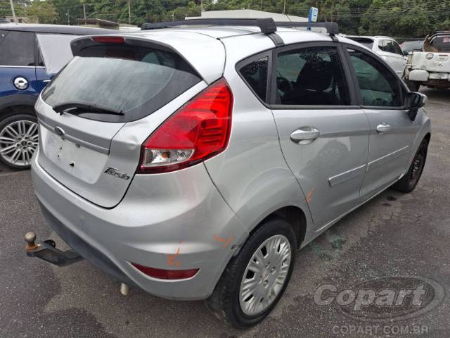2015 FORD FIESTA 