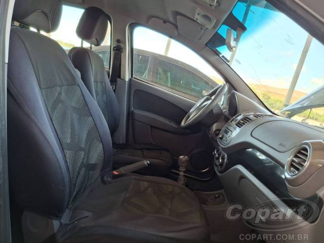 2015 FIAT GRAND SIENA 