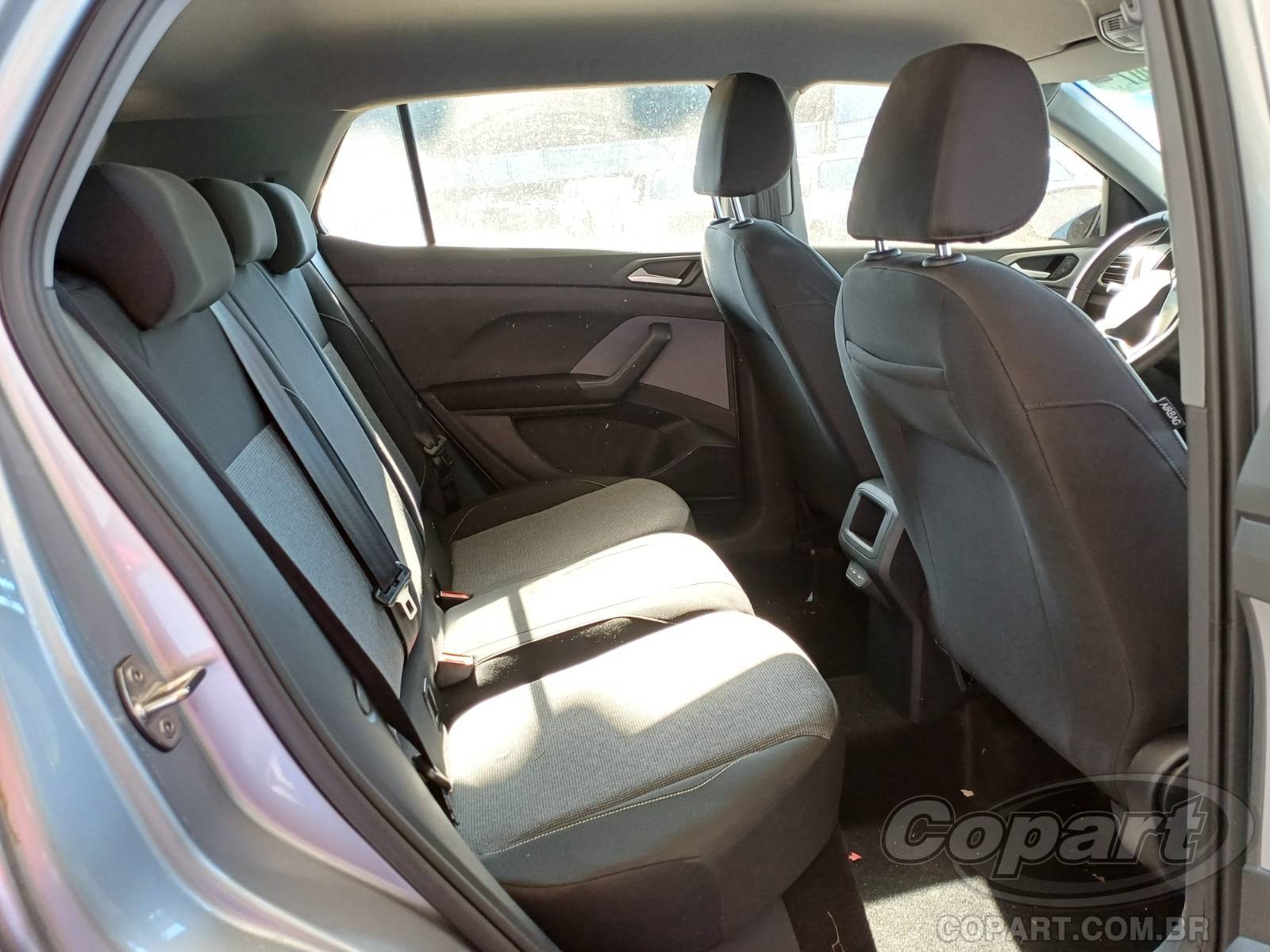 Foto 6 de 10: 2025 VOLKSWAGEN T-CROSS